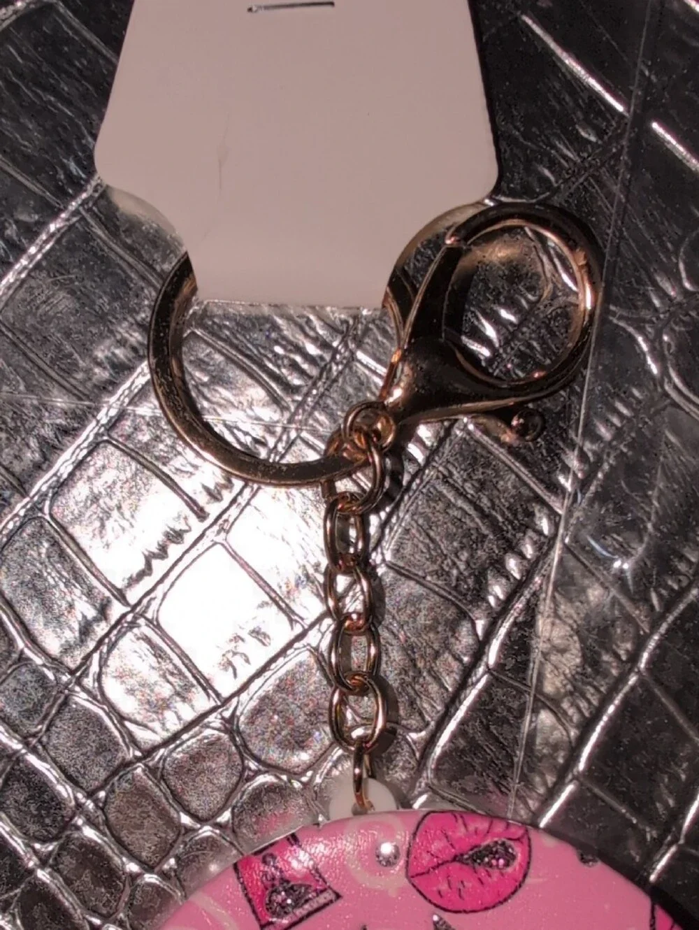 Pink Lipstick Pattern Compact Mirror Keychain - Picture 2 of 6